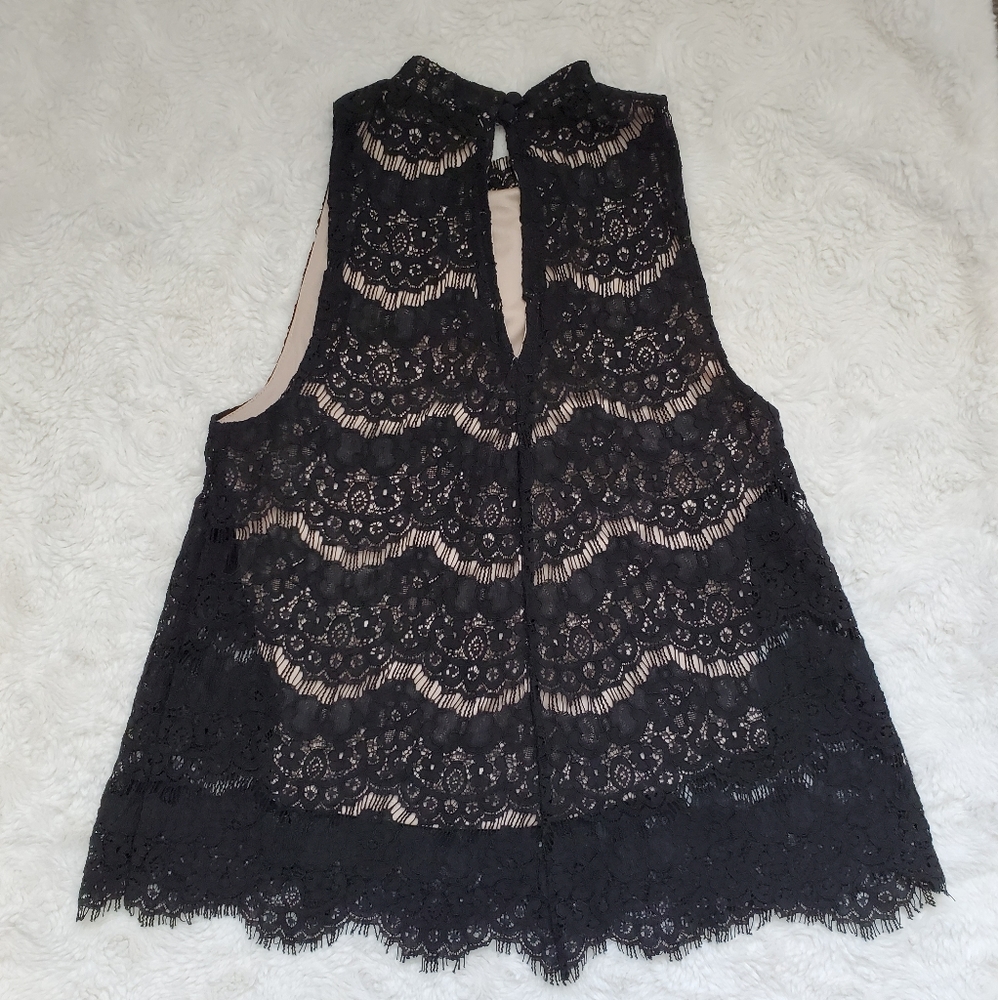 NWOT love, Fire Mock Neck Lace Top Size XS - Picture 4 of 7